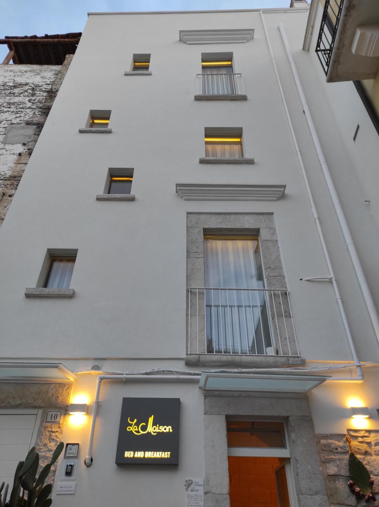 La Maison Trani Buitenkant foto